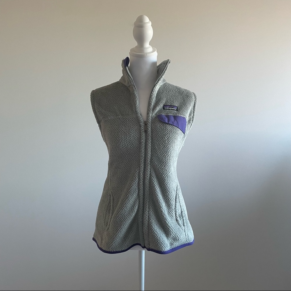 Patagonia Gray Vest with Purple Trim Size Medium